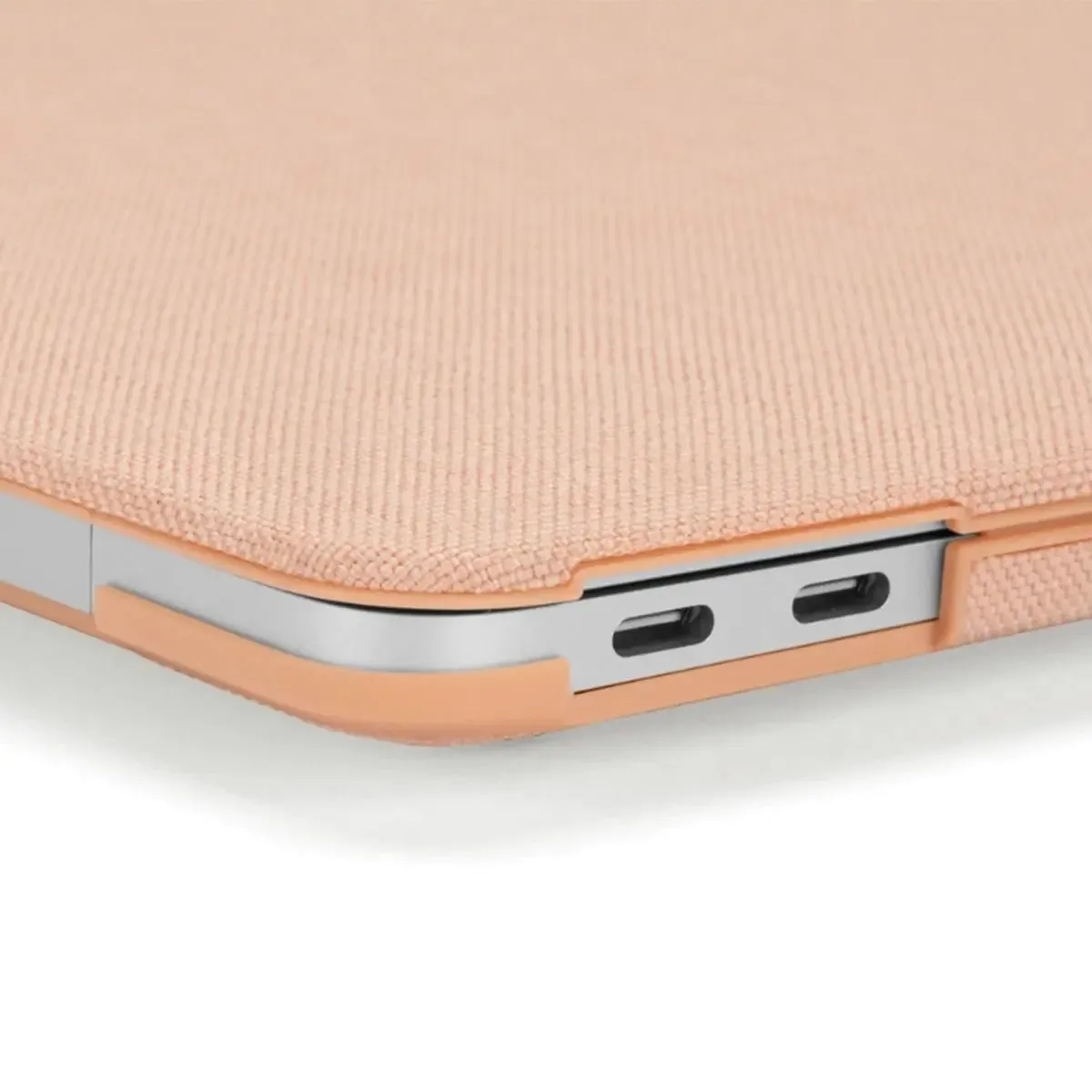 Incase Textured Hardshell in Woolenex for MacBook 16″ 2021 (Blush Pink)