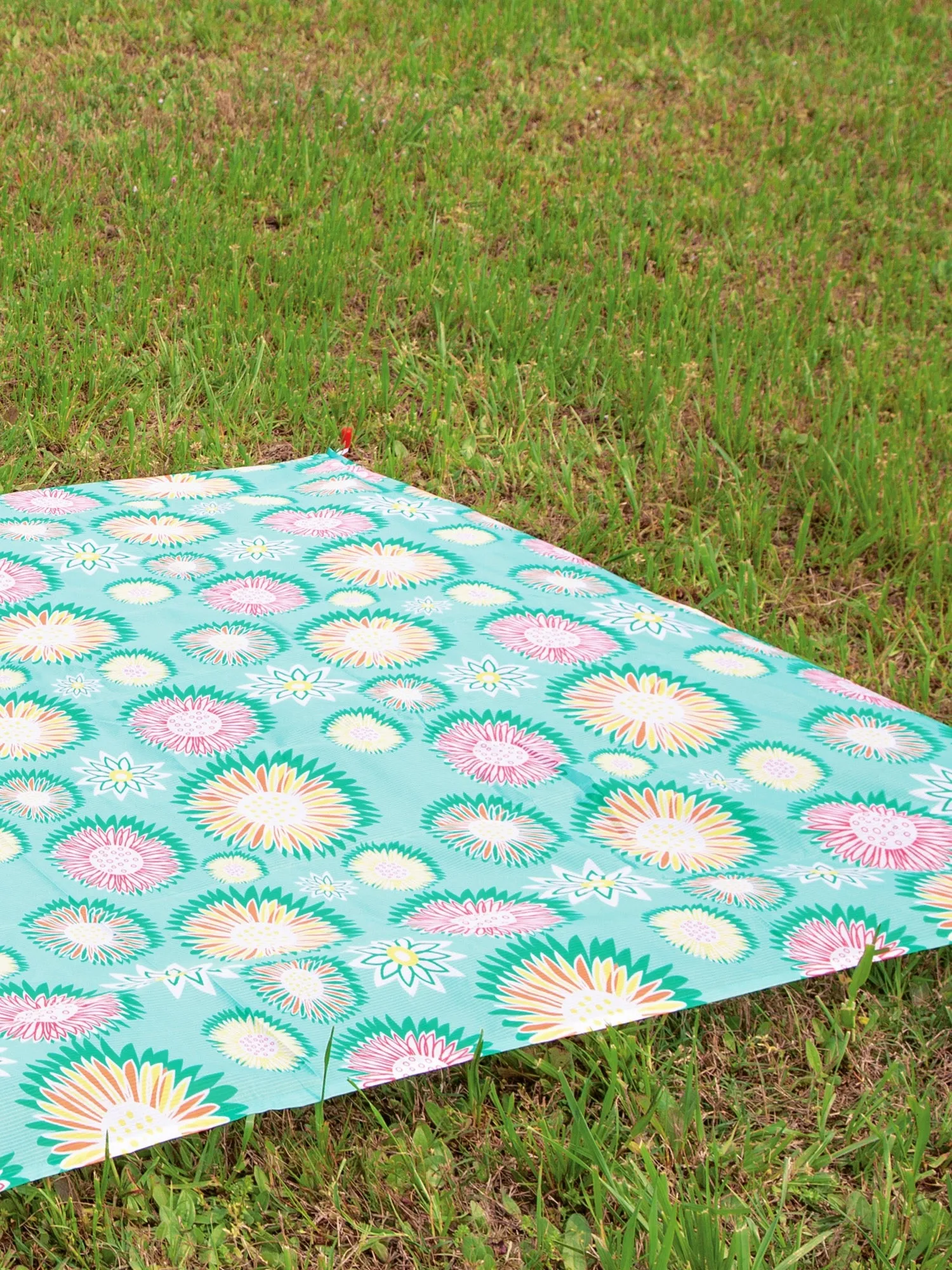 Recycled Picnic Blanket Garden